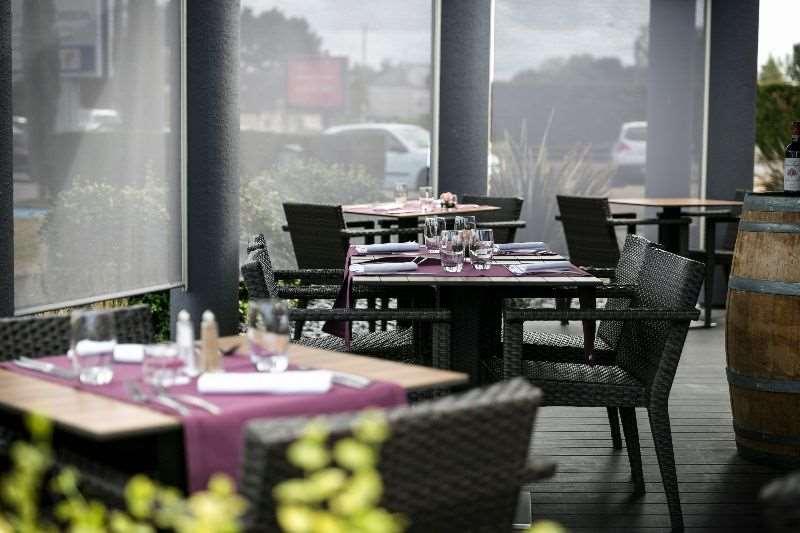 Brit Hotel Rennes Le Castel Restaurante foto