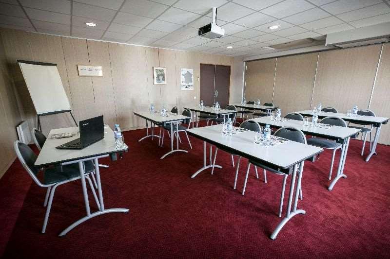 Brit Hotel Rennes Le Castel Facilidades foto