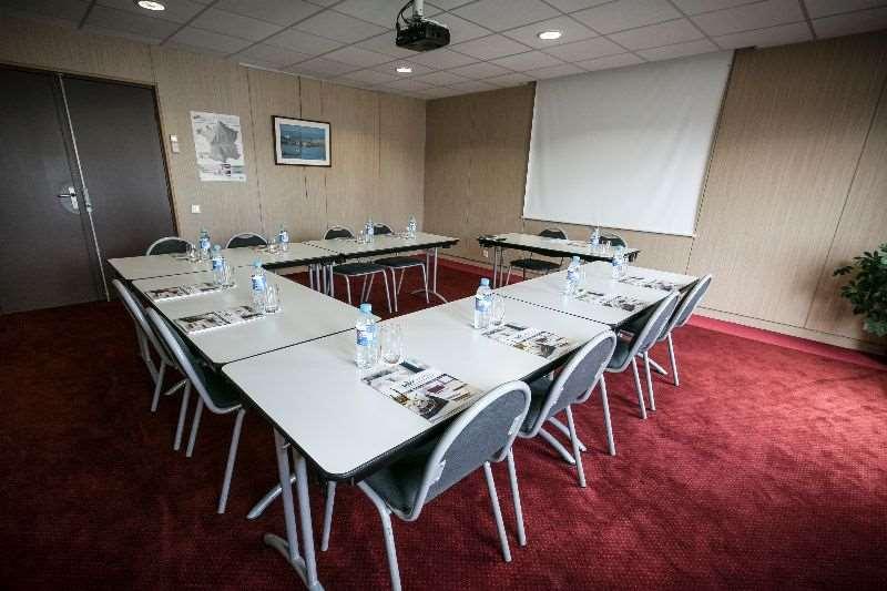 Brit Hotel Rennes Le Castel Facilidades foto