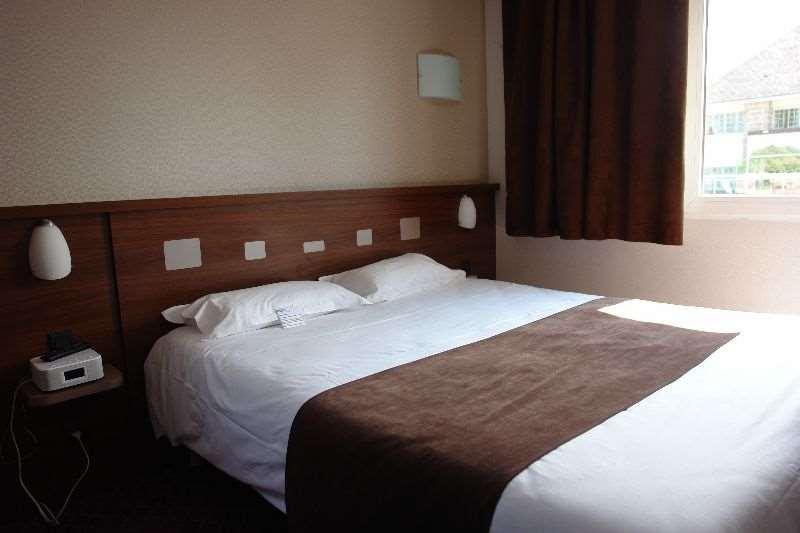 Brit Hotel Rennes Le Castel Habitación foto