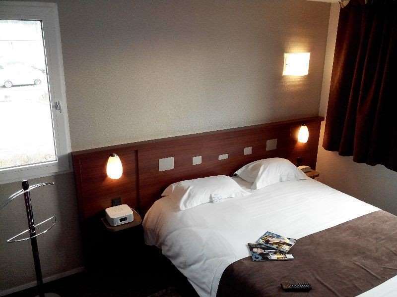 Brit Hotel Rennes Le Castel Habitación foto
